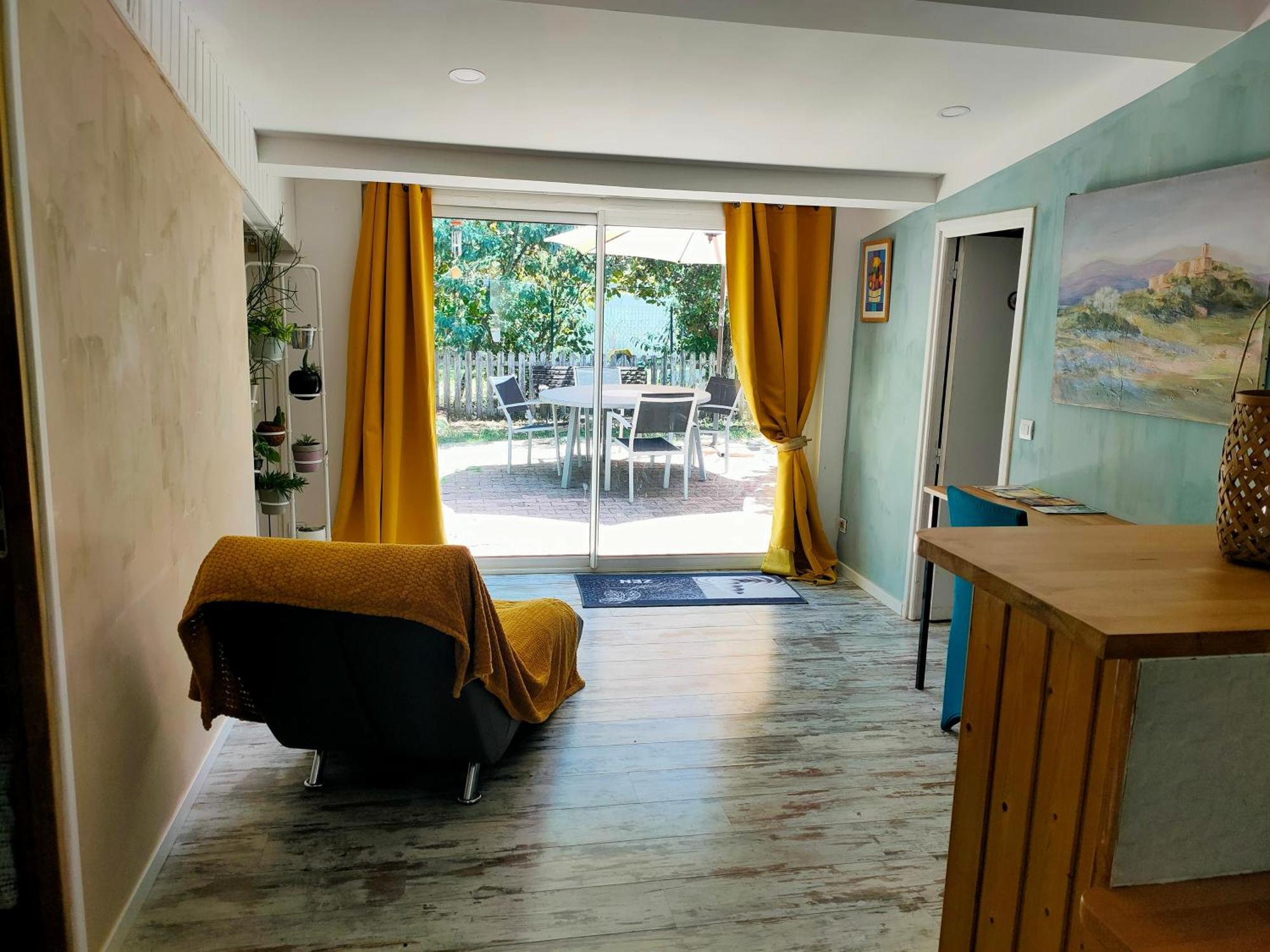 Villa Un Petit Coin De Campagne Beychac-et-Caillau Exterior foto